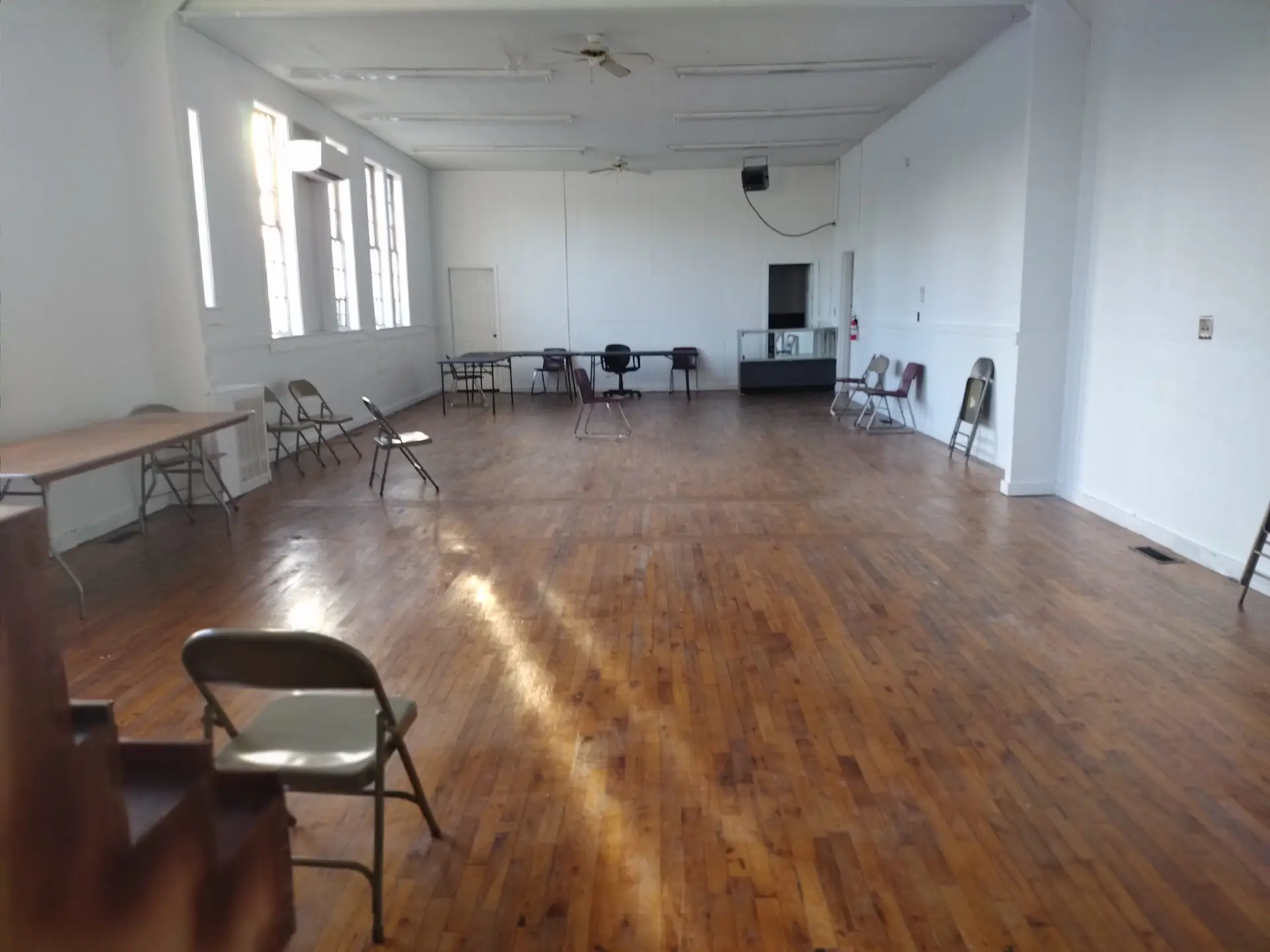 Home Spacious meeting room at Alnwick Community Center